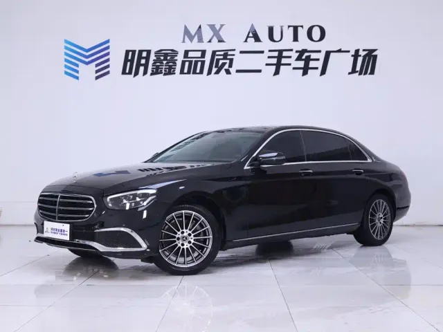 Mercedes-Benz E-Class — Фото автомобиля 2