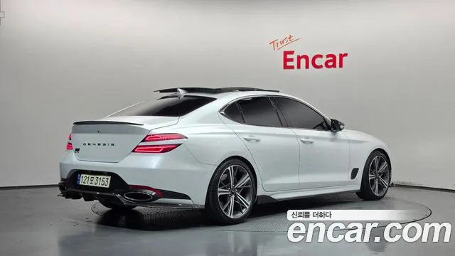 Genesis G70 New — Фото автомобиля 2