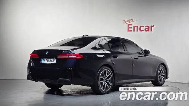 BMW 5-Series — Фото автомобиля 2