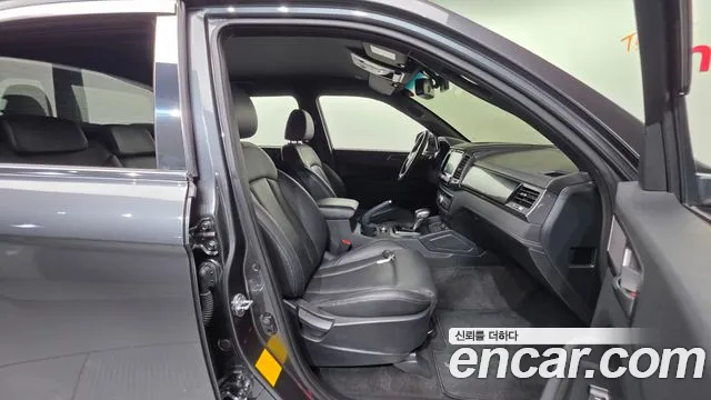 KG_Mobility_Ssangyong Rexton Новый Rexton Sport Khan Дизель 2.2 4WD — Фото автомобиля 10