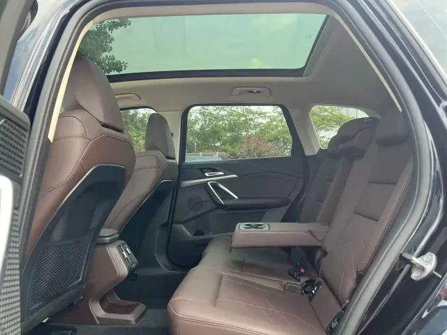 BMW X1 — Фото автомобиля 6