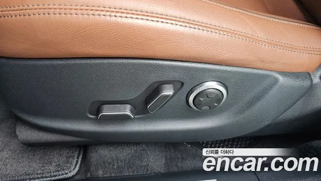 Genesis GV70 — Фото автомобиля 29