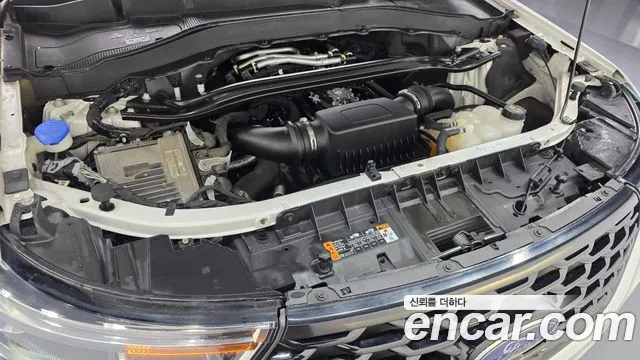 Ford Explorer Explorer 6 поколение 3.0 Platinum 4WD — Фото автомобиля 6