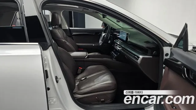 Hyundai Grandeur GN7 — Фото автомобиля 16