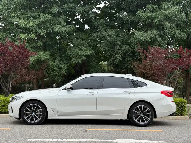 BMW 6 Series Gran Turismo — Фото автомобиля 2
