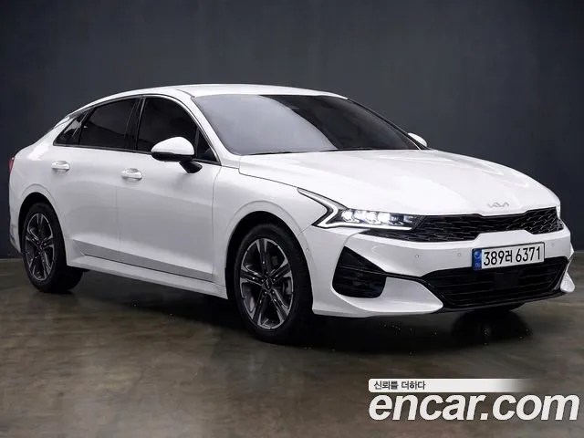 Фотография автомобиля — Kia K5 Generation 3