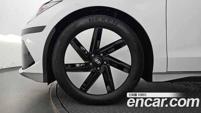 Hyundai Ioniq 6 — Фото автомобиля 5