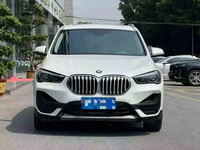 BMW X1 — Фото автомобиля 2