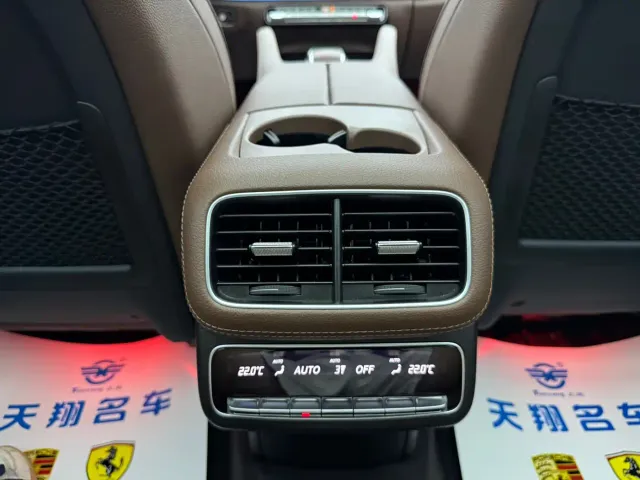 Mercedes-Benz GLE-Class — Фото автомобиля 13