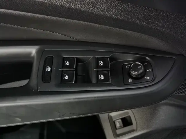 Volkswagen Passat — Фото автомобиля 9