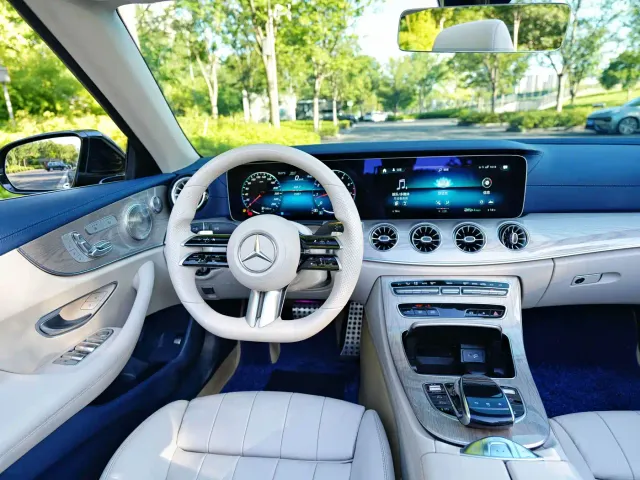 Mercedes-Benz E-Class — Фото автомобиля 8