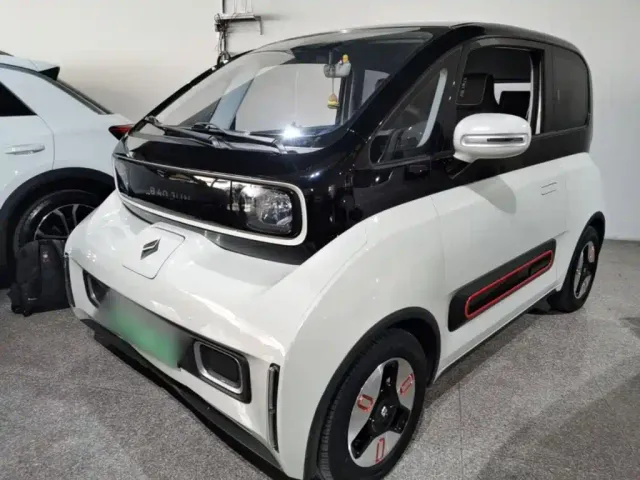 Фотография автомобиля — Baojun KiWi EV