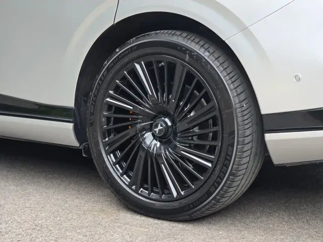 Xpeng G9 — Фото автомобиля 15