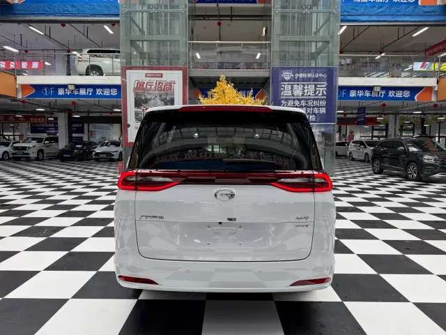GAC Trumpchi M6 — Фото автомобиля 5