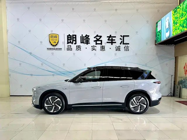 Nio ES6 — Фото автомобиля 7