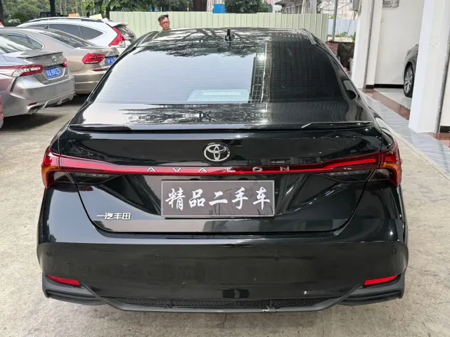 Toyota Avalon — Фото автомобиля 16