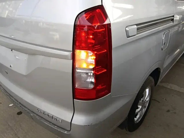 Wuling Hongguang V — Фото автомобиля 7