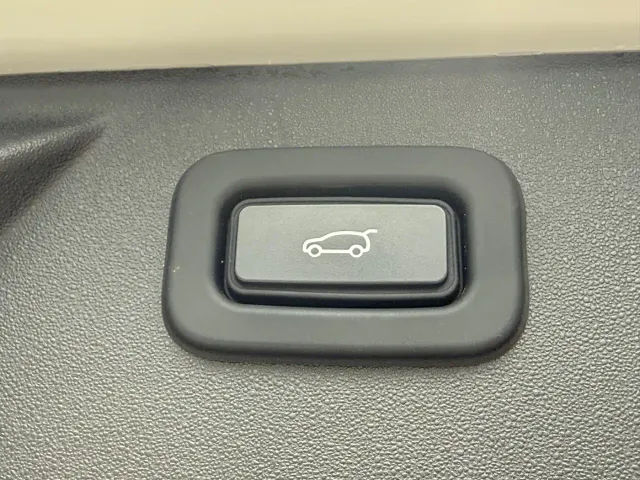 Land Rover Discovery Sport — Фото автомобиля 29