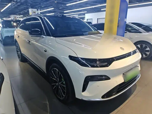 Leapmotor C11 — Фото автомобиля 3