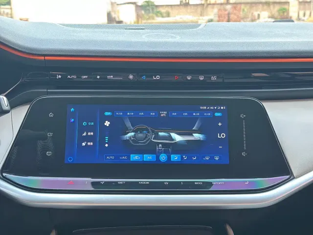 Dongfeng Yixuan MAX — Фото автомобиля 17