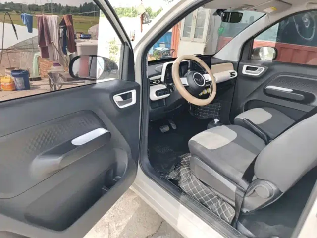 Wuling Hongguang Mini EV — Фото автомобиля 15