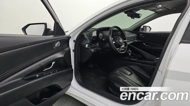 Hyundai Avante — Фото автомобиля 15