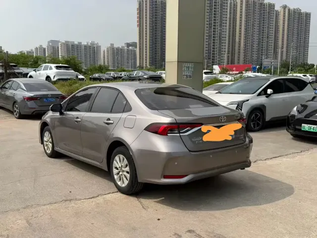Toyota Corolla — Фото автомобиля 9