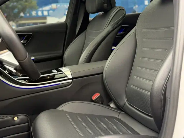 Mercedes-Benz C-Class — Фото автомобиля 18