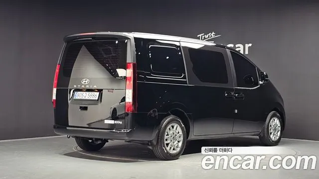 Hyundai Staria Staria — Фото автомобиля 2