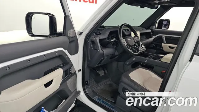 Land Rover Defender L663 — Фото автомобиля 11