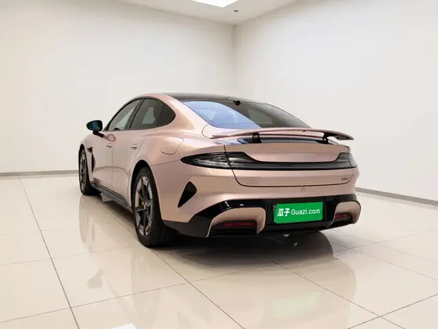 Xiaomi Auto Xiaomi SU7 2026 Rear-Wheel Drive Edition — Фото автомобиля 4