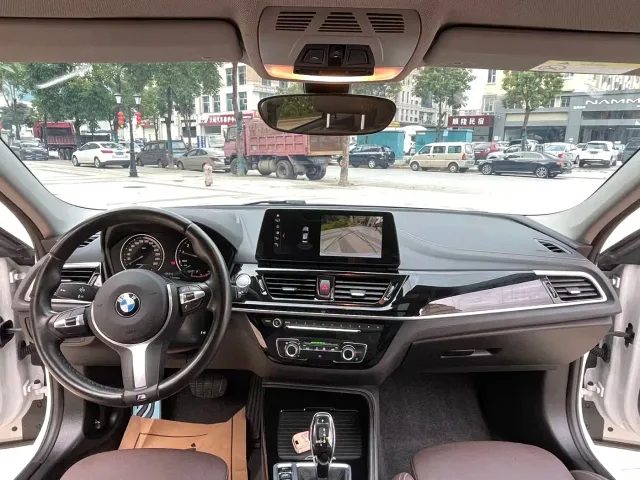 BMW 1 Series — Фото автомобиля 6
