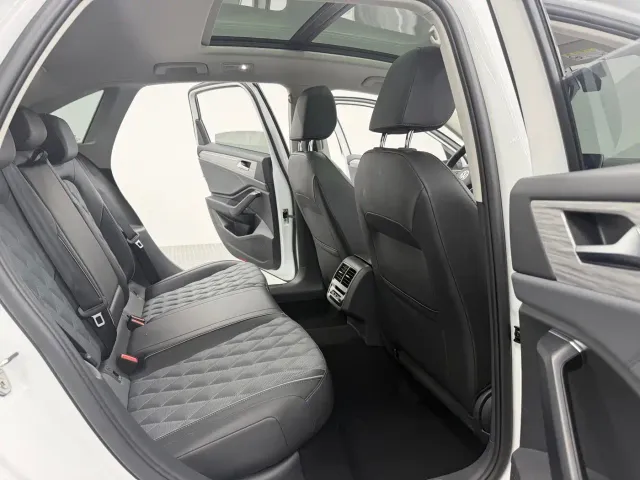 Volkswagen Sagitar — Фото автомобиля 9