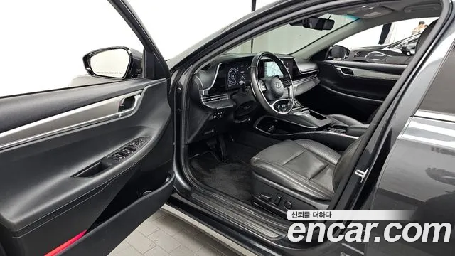 Hyundai Grandeur New — Фото автомобиля 15