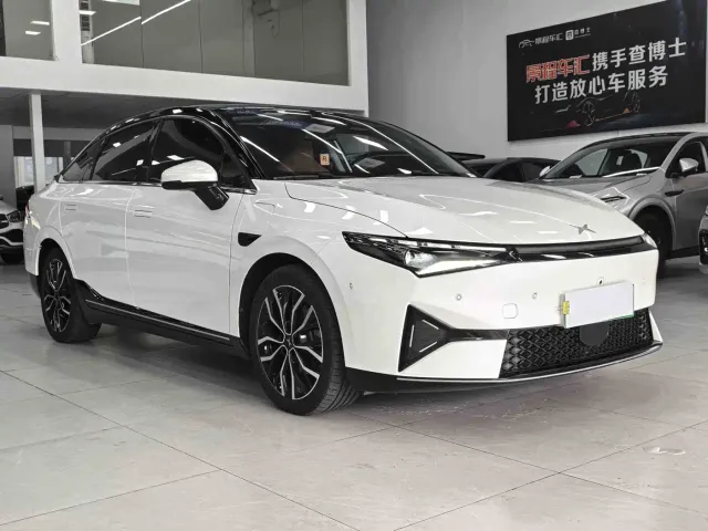 Xpeng P5 — Фото автомобиля 3