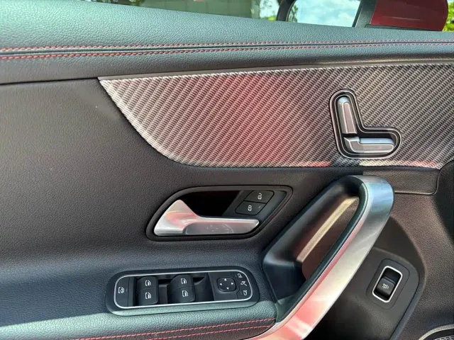 Mercedes-Benz A-Class — Фото автомобиля 16