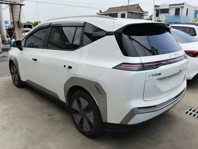 GAC Aion Y — Фото автомобиля 4