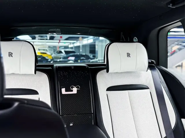 Rolls-Royce Cullinan — Фото автомобиля 28