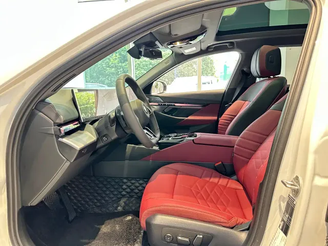 BMW 5 Series — Фото автомобиля 13