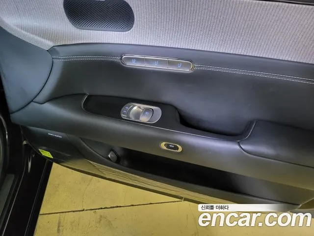 Genesis G90 Бензин 3.5 турбо AWD — Фото автомобиля 12