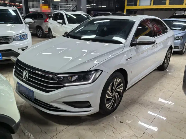 Фотография автомобиля — Volkswagen Sagitar