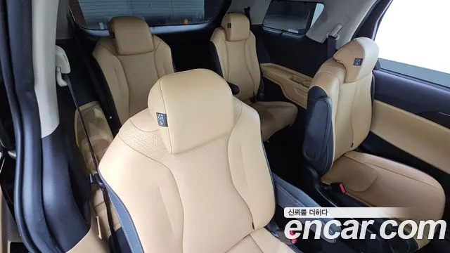 Kia Carnival 4th Gen — Фото автомобиля 17
