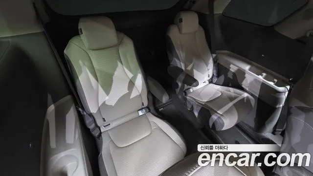 Kia Carnival 4th Gen — Фото автомобиля 19