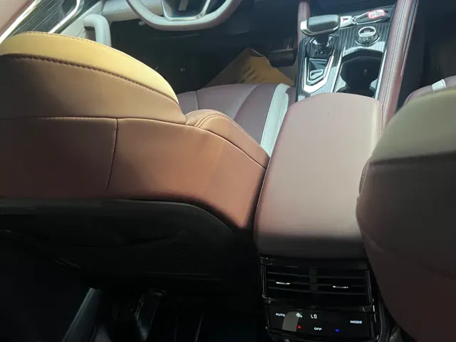 Geely Xingyue L — Фото автомобиля 5