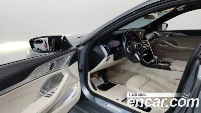 BMW 8 Series G15 — Фото автомобиля 15