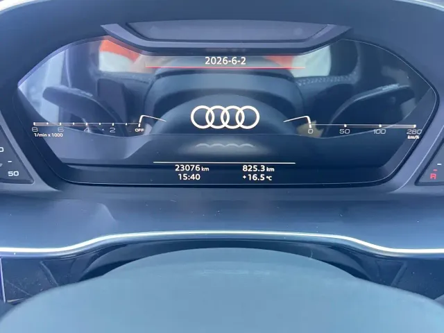 Audi Q3 — Фото автомобиля 11