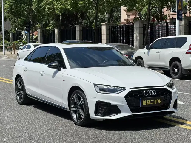 Audi A4L — Фото автомобиля 2
