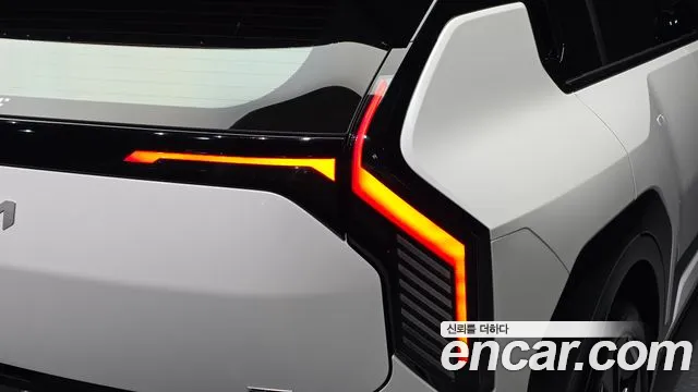 Kia EV3 — Фото автомобиля 8