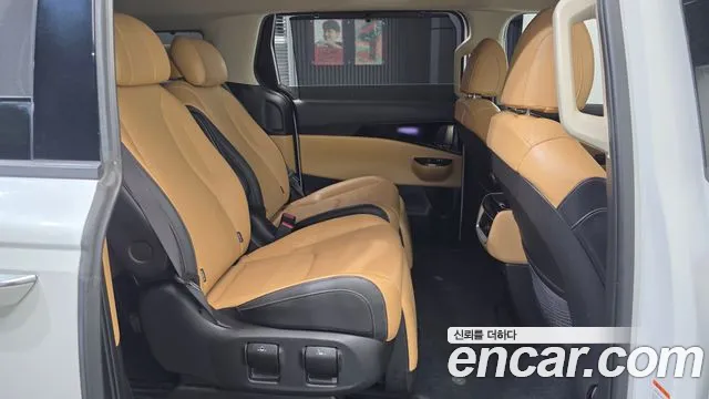 Kia Canival Carnival 4 поколение Дизель 7 мест Signature — Фото автомобиля 11
