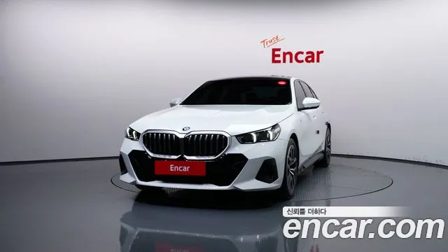 BMW 5 Series G60 — Фото автомобиля 3